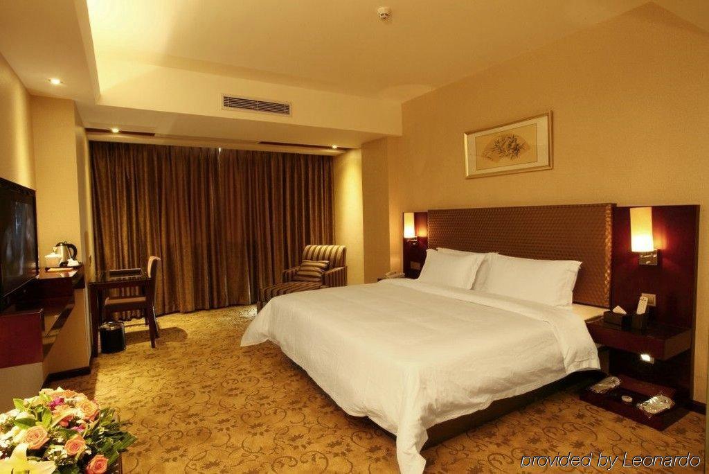 Oriental Shine Hotel 선전 시 객실 사진